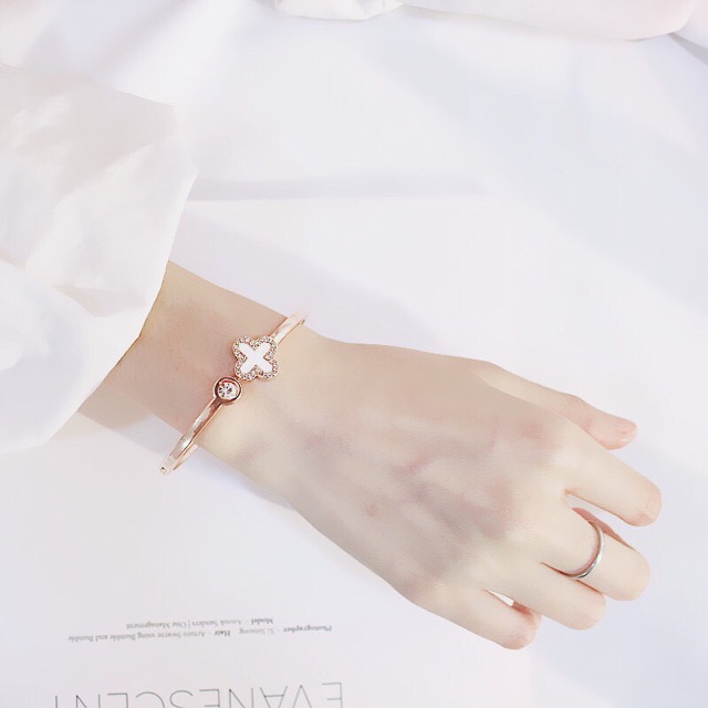 Vòng Tay Nữ Hình Chữ Thập Đính Đá Kiểu Đơn Giản Style Hàn Quốc | BigBuy360 - bigbuy360.vn