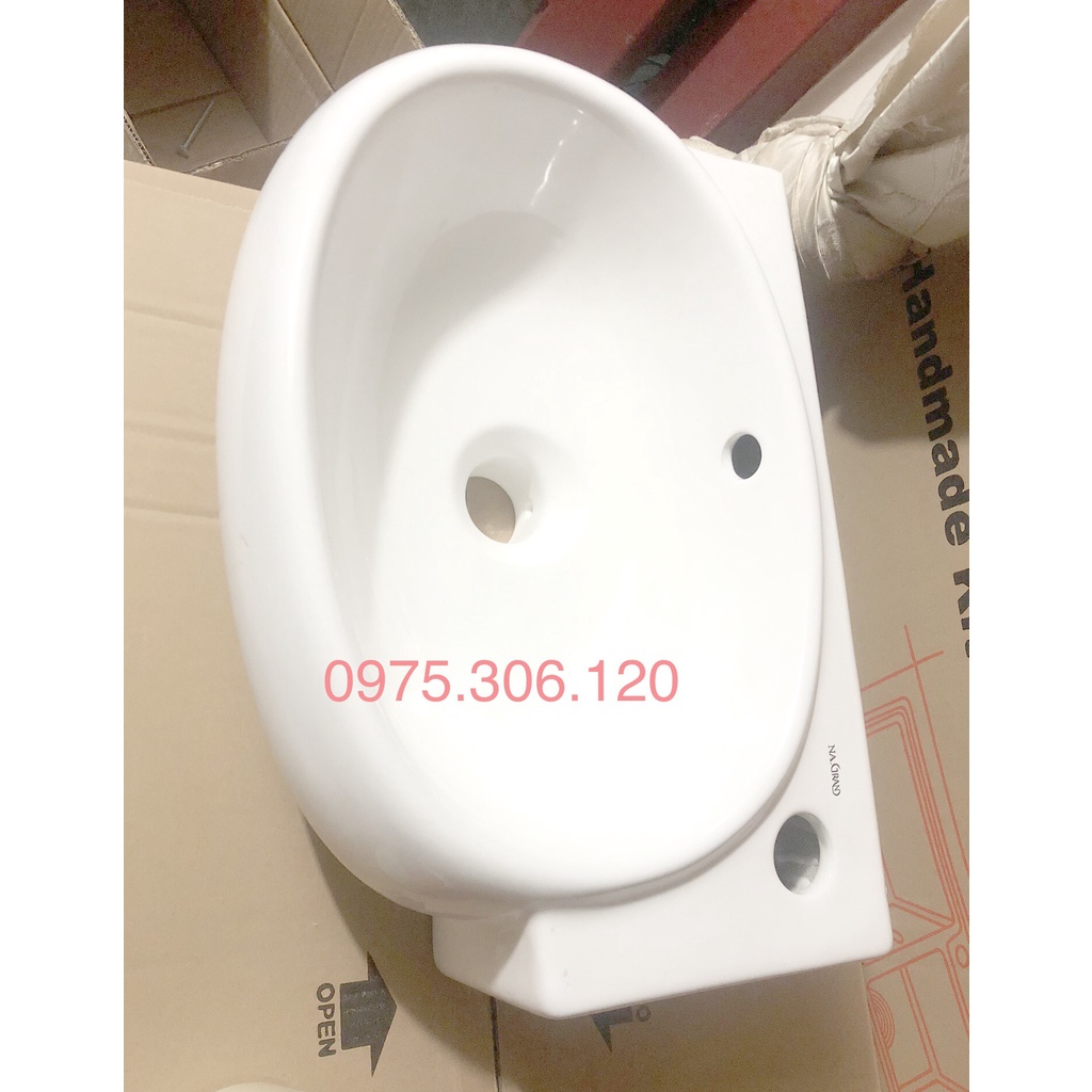 Chậu rửa mặt lavabo góc treo tường 422NA thương hiệu NA.GRAND, men NANO trắng sáng chống ố chống bám bẩn