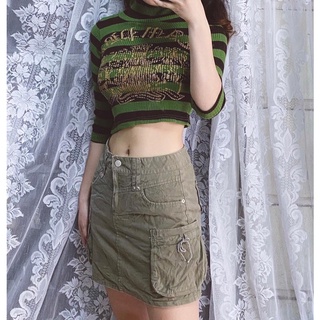 Set đồ áo croptop và chân váy 2hand
