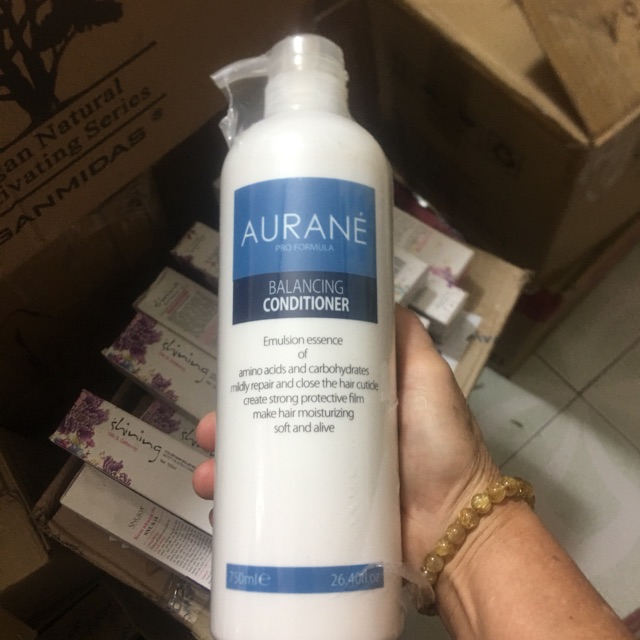 Dầu xả dinh dưỡng Aurane Balancing Conditioner cho mọi loại tóc 750ml