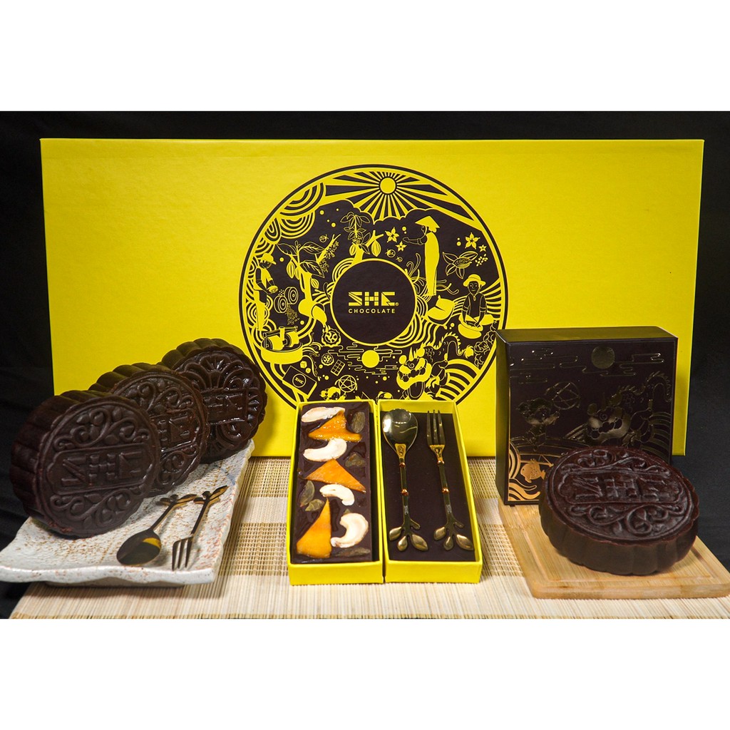 Combo Bánh Trung Thu Quà Tặng Cao Cấp Trăng Vàng (SHE Chocolate)