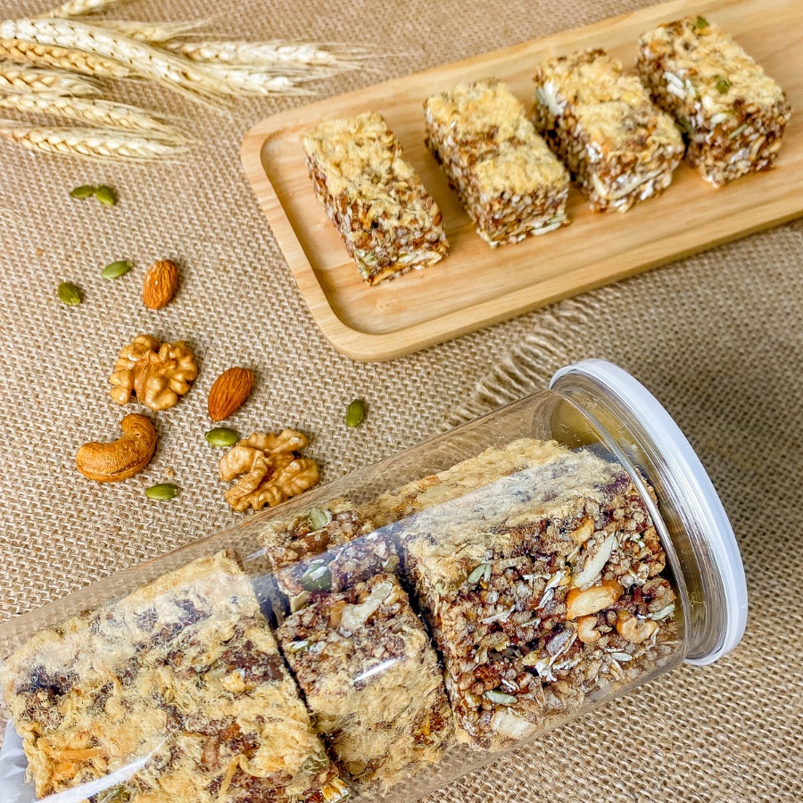 Thanh Gạo Lứt Ngũ Cốc Chà Bông Mana Food 250G