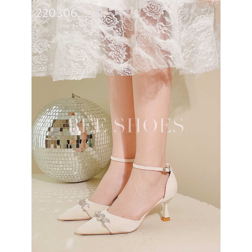 BEESHOES - GIÀY CAO GÓT NỮ MŨI NHỌN  - GIÀY CAO GÓT NỮ GÓT NHỌN CAO 7 PHÂN SẴN MÀU ĐEN - KEM 220306