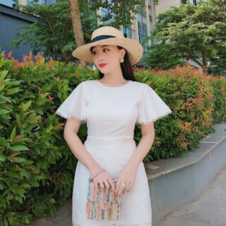 Đầm xô ren tay xoè