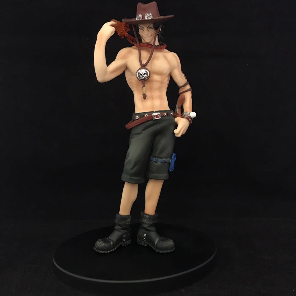 Mô Hình Nhân Vật Ace Fire Fist Trong Phim One Piece Thế Hệ 18