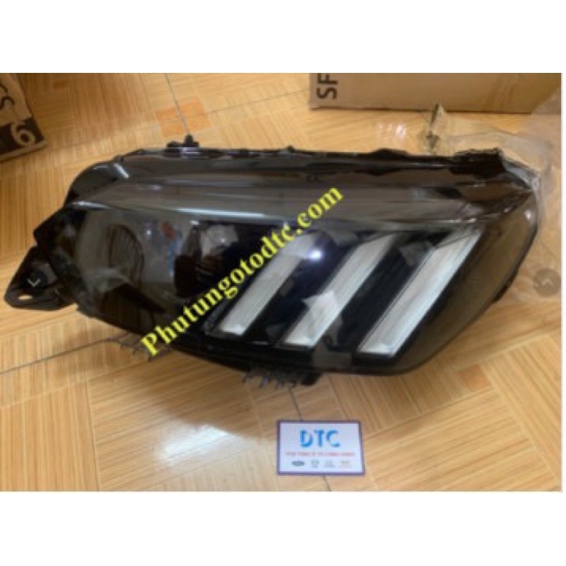 Đèn pha cos phải  Peugeot 2008 2021