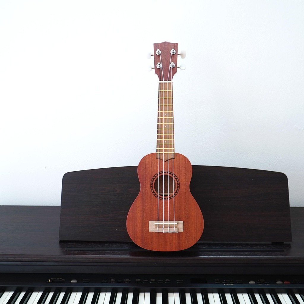 Đàn ukulele soprano gỗ mộc size 21 inch giá rẻ Tặng Giáo Trình phụ kiện Enzi