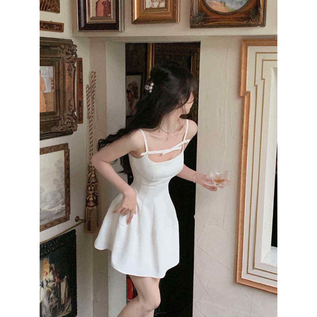 Đầm Ngắn Hai Dây Màu Đen Đính Nơ Phong Cách Pháp Thời Trang Mùa Hè Cho Nữ