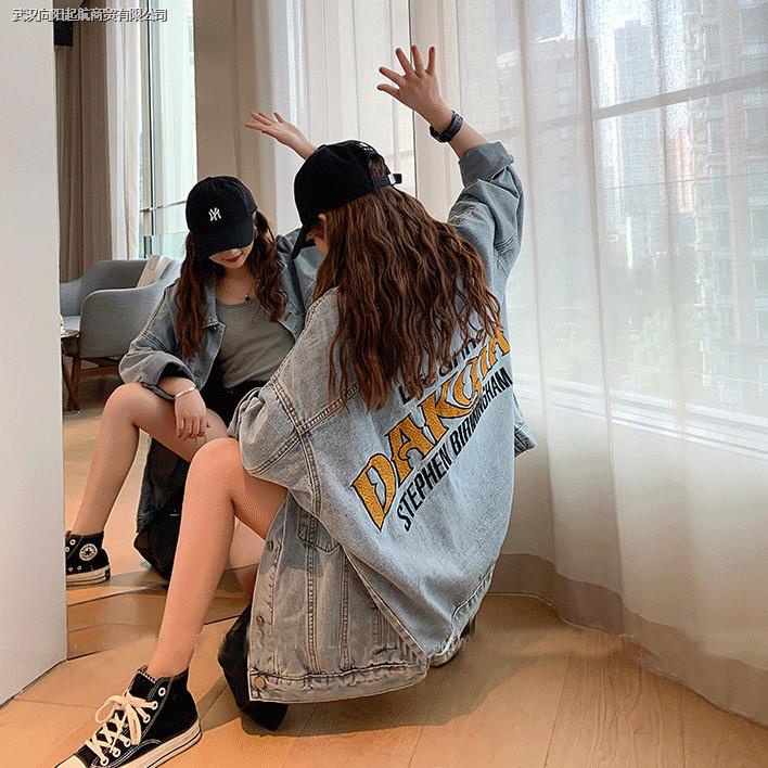 Áo Khoác Denim Dáng Rộng Thêu Chữ Phong Cách Hồng Kông Hàng Mới Dành Cho Nữ Sinh
