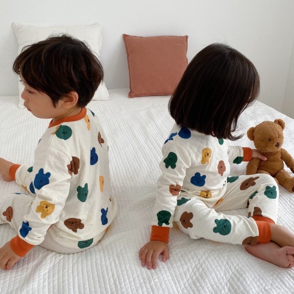 Bộ đồ 2 mảnh áo tay dài và quần dài họa tiết thỏ nhiều màu sắc dành cho bé