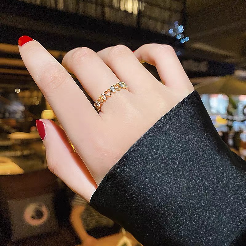 Nhẫn hở hình trái tim đính đá zircon phong cách Retro