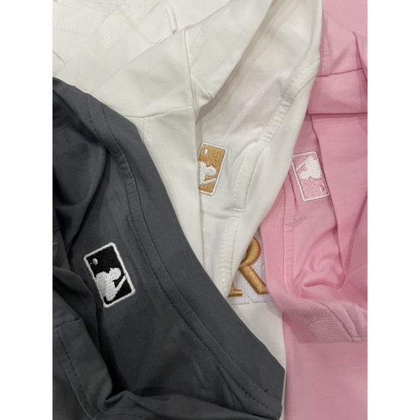 Áo Thun Unisex Màu Xám/Hồng/Trắng In Hình Và Thêu Logo Chất Cotton 100%