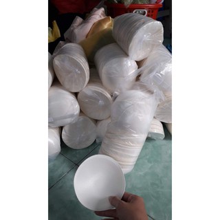 Mút ngực tròn