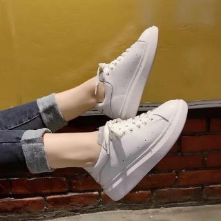 Giày thể thao nữ phát sáng