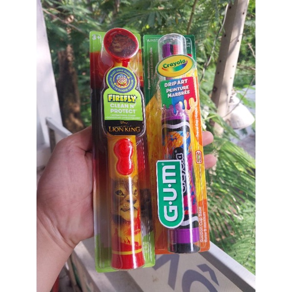 Bàn chải đánh răng bằng pin cho bé Colgate và Oral-B , Spinbrush .