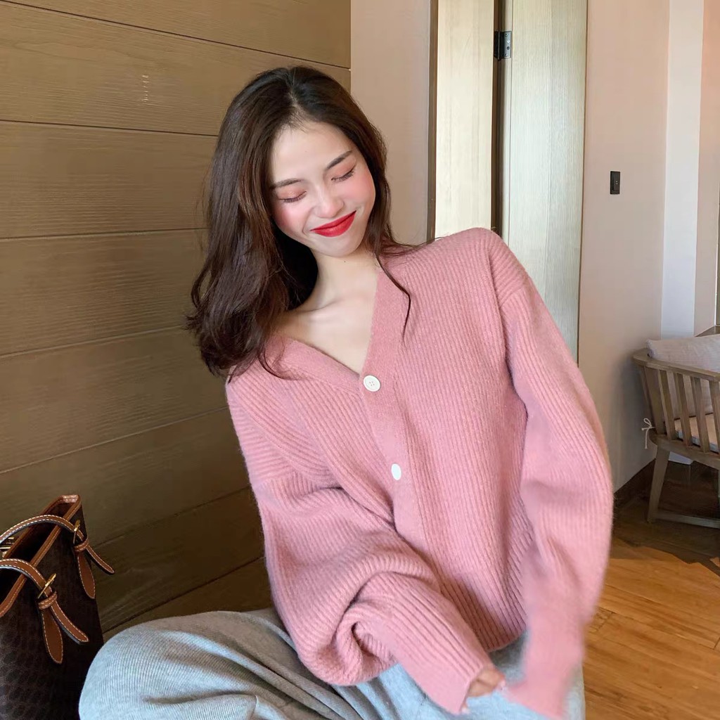 Long sleeve V-neck knitted top