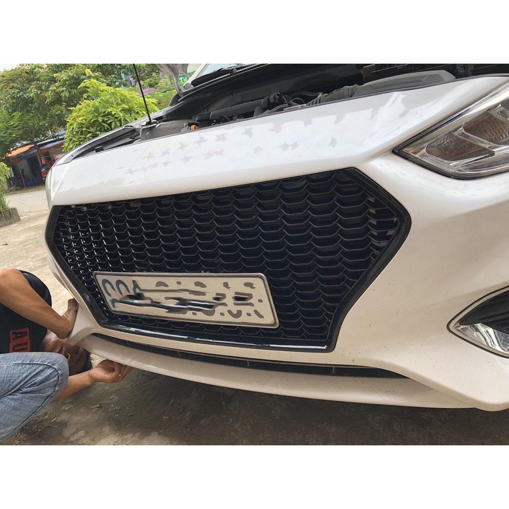 Mặt Calang Thể Thao Cho Xe Hyundai Accent 2018-2019-2020 Đen Bóng.