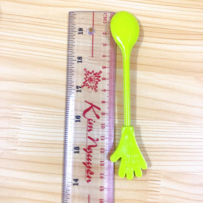 SET 10 CÂY MUỖNG NHỰA HÌNH BÀN TAY 14CM LOẠI NGẮN NHIỀU MÀU pha chế thìa bar que khuấy sinh tố