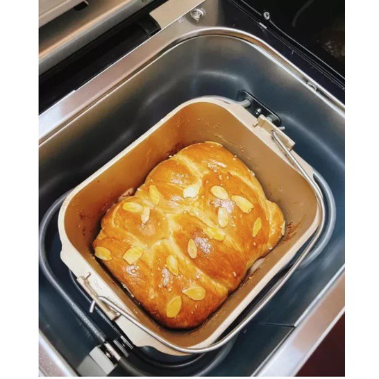 Máy làm bánh mì tự động, máy làm bánh, làm kem tại nhà Petrus 8855GR - Có rắc hạt tự động