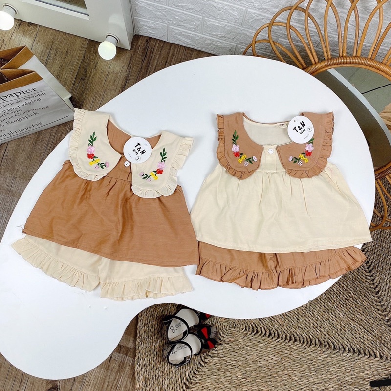 Bộ thiết kế cổ thêu babydoll bé gái