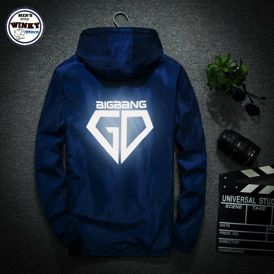 Áo khoác dù nam nữ in logo phản quang cực đẹp,thời trang và hot trend 2021