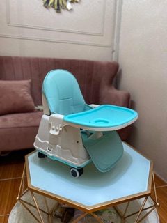 Ghế ăn dặm Umoo có bánh