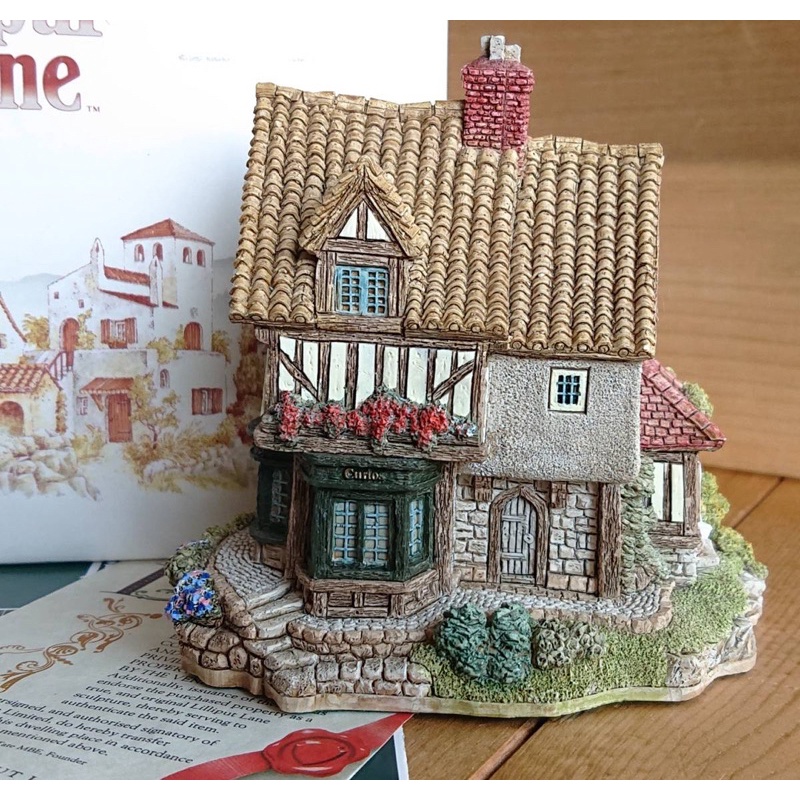 Mô hình nhà Lilliput Lane micklegate antiques sản xuất tại Anh trang trí giáng sinh, trang trí tết, phòng khách