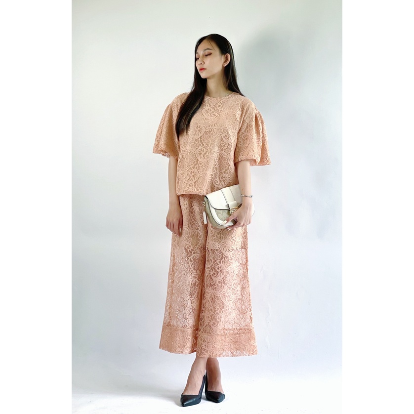 Set áo ren thời trang cổ tròn tay lỡ phối quần ren suông hàng VNXK cao cấp