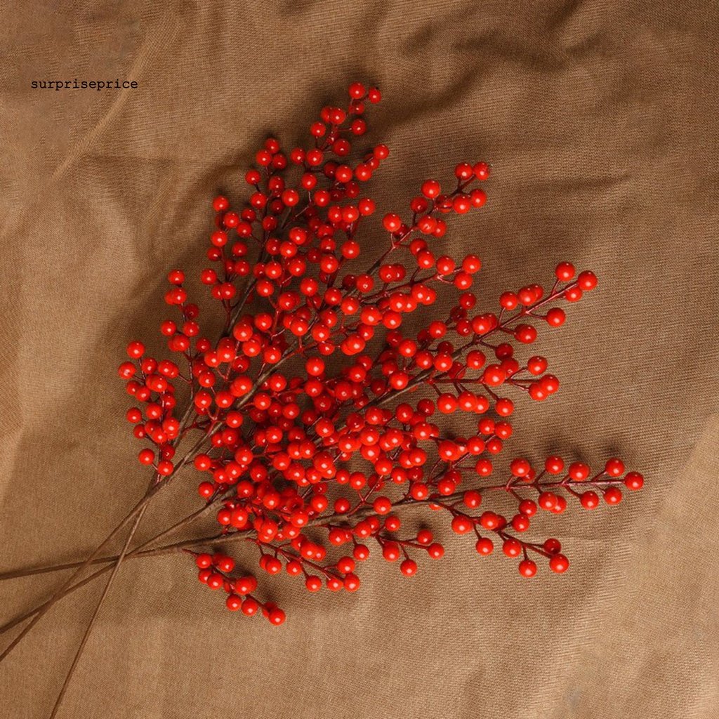 Bó hoa quả mọng nhân tạo dùng trang trí nội thất kiểu giáng sinh