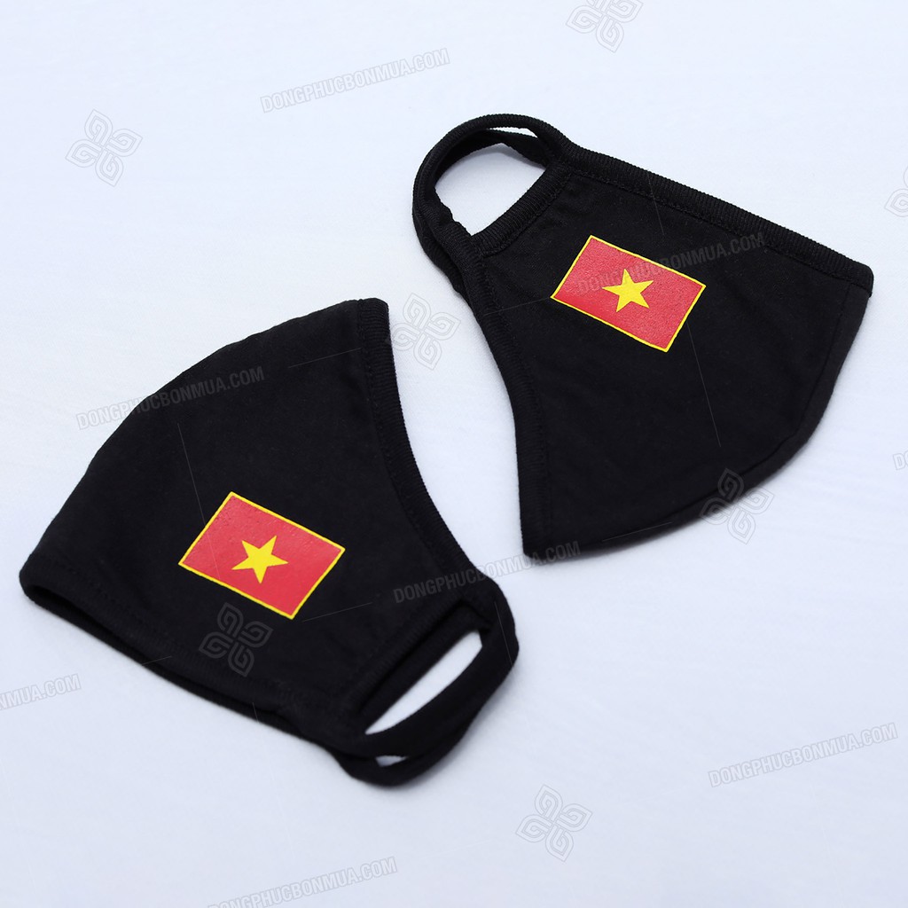 [COMBO 20]Khẩu Trang Vải Kháng Khuẩn Đen In Cờ Đỏ Sao Vàng Đội Tuyển Việt Nam đang đeo của Đồng Phục Bốn Mùa
