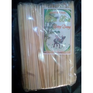 Que xiên thịt nướng