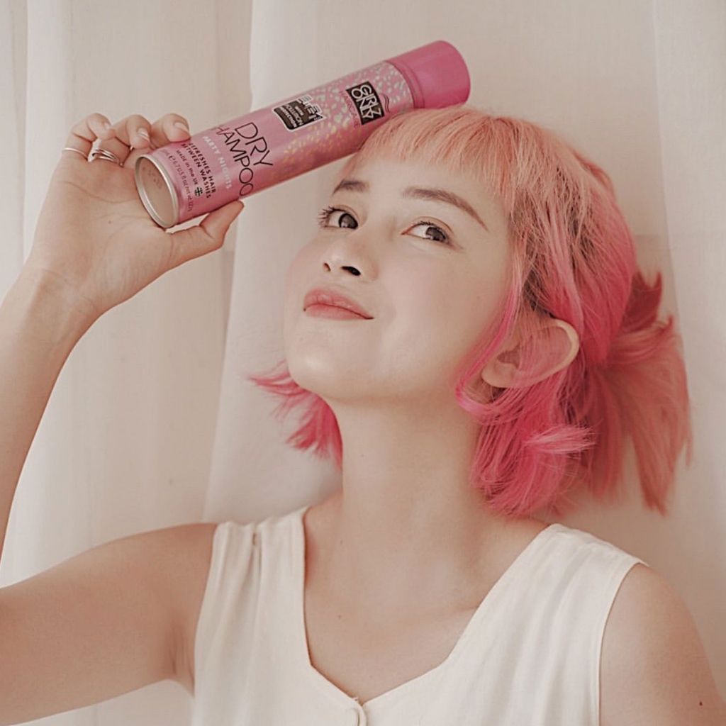 [Mã FMCGMALL -8% đơn 250k] Dầu Gội Khô Girlz Only Dry Shampoo 4 Hương Thơm Quyến Rũ Bảo Vệ Mái Tóc Tiện Dụng 200ML