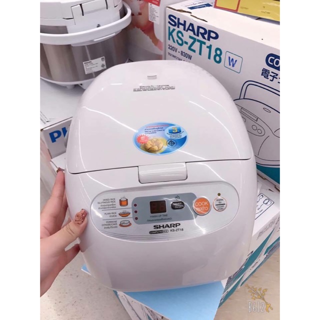 Nồi cơm điện Sharp 1L8 Thái lan