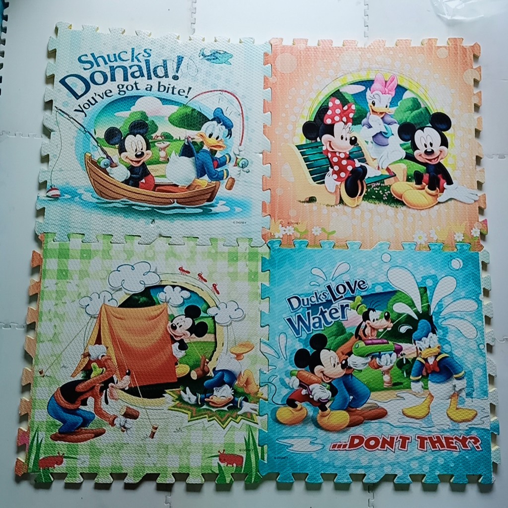 Thảm xốp hình ghép bộ sưu tập tranh chú chuột mickey KT 60x60x1cm 1bộ có 4tấm giá 90000₫