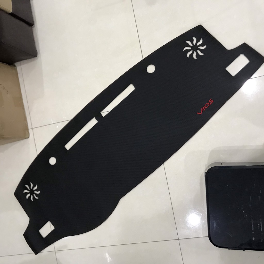 Thảm Taplo Da vân Carbon Cao Cấp cho xe Toyota Vios form 2019-2021