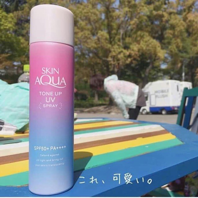 Kem chống nắng Sunplay Skin Aqua Tone Up UV Essence SPF50+ PA+++ 80gr