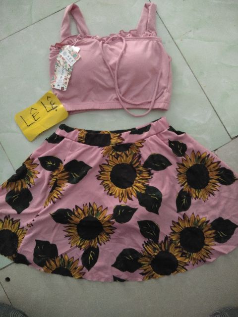 Set đồ bơi dễ thương kèm hình thật 😍 | BigBuy360 - bigbuy360.vn
