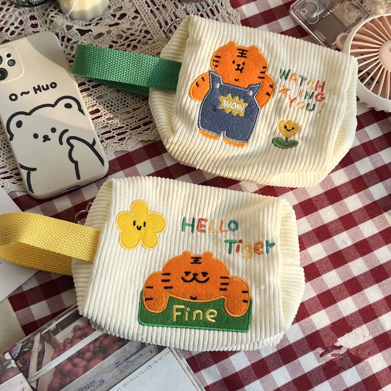 Túi Đựng Đồ Trang Điểm In Hình Hoạt Hình Dễ Thương