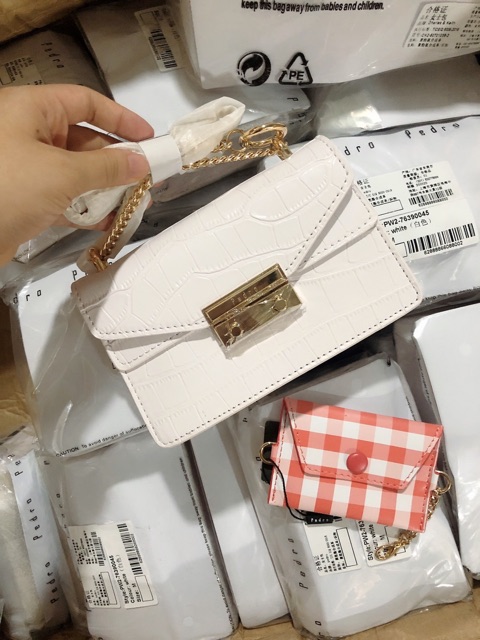 Túi trắng kèm móc ví