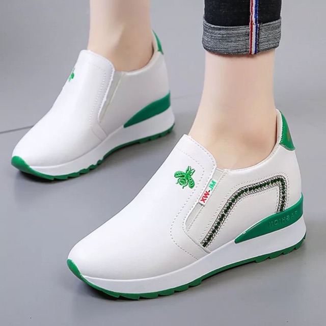 Ba ta đế độn thêu hình ong