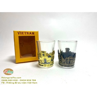 Ly thủy tinh có bọc viền họa tiết sinh động lưu niệm Việt Nam