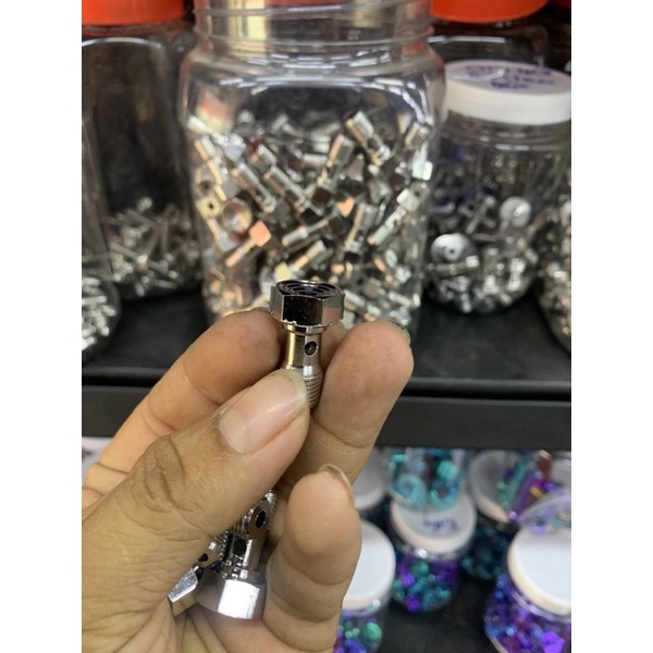 Ốc dầu heo bremboo răng nhuyễn inox 304
