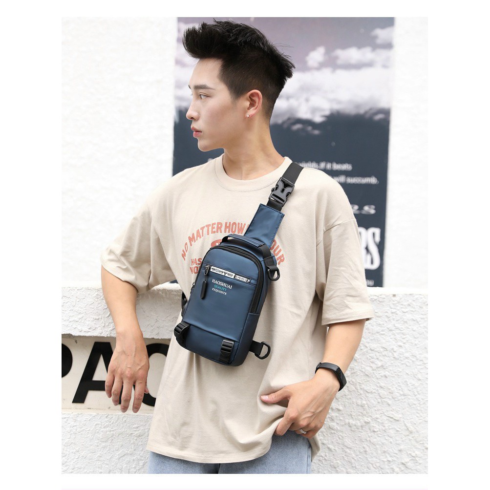 Túi đeo chéo nam vải Polyester kháng nước chống bám bụi tích hợp cổng sạc USB tiện dụng TC116 | BigBuy360 - bigbuy360.vn