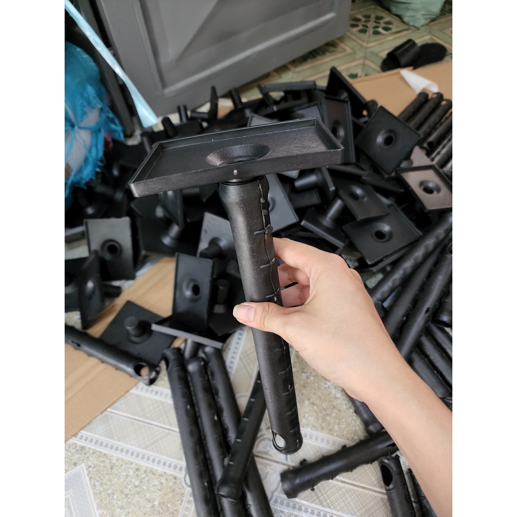 1 CỐT /MÚT/ xốp CẮM HOA VUÔNG NHỰA MINI