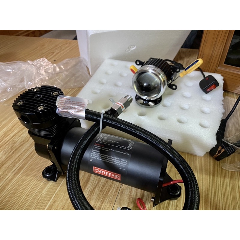 Bơm nén khí khô 24vol 200psi bảo hành 1 năm