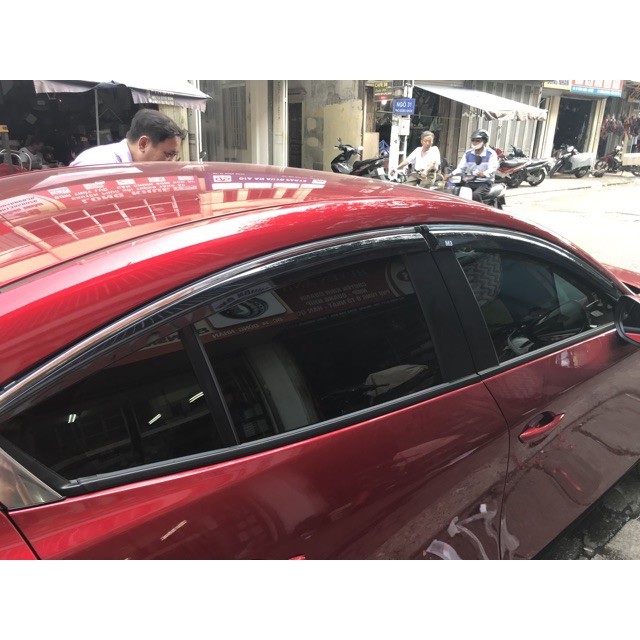 Vè mưa chỉ mạ Mazda 3 2020 - 2021, Hàng cao cấp  ( chỉ viền inox )