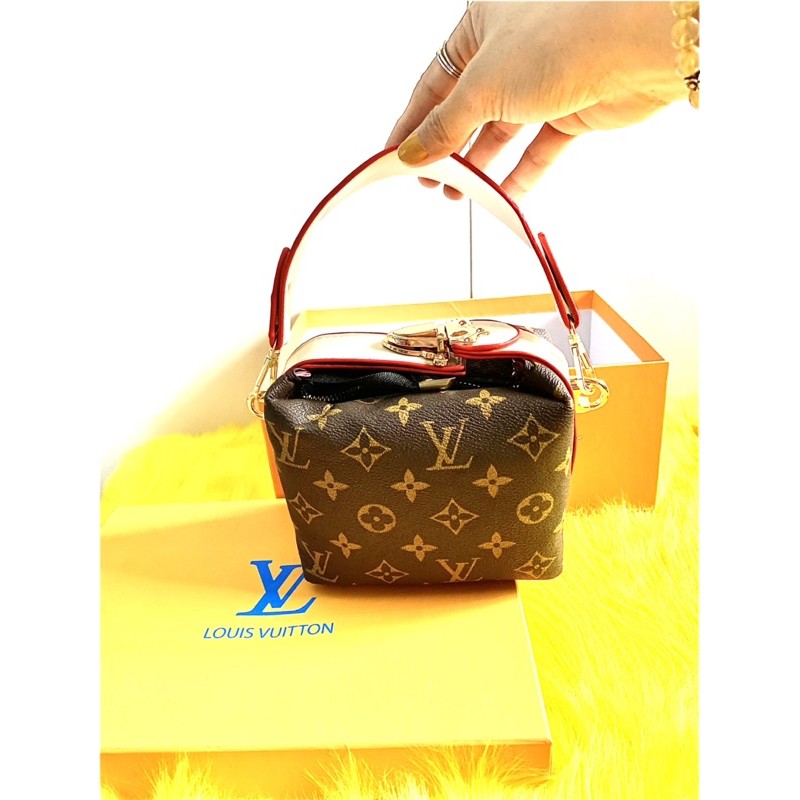 Lv khoá sập màu nâu | BigBuy360 - bigbuy360.vn