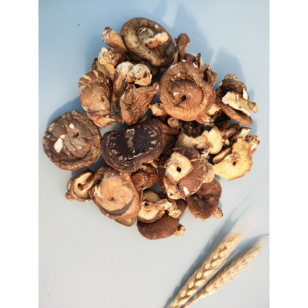 Nấm hương rừng khô Tây Bắc gói 500g hàng loại 1, nấm hương rừng Sapa xiên que phơi khô tự nhiên thơm ngon | BigBuy360 - bigbuy360.vn