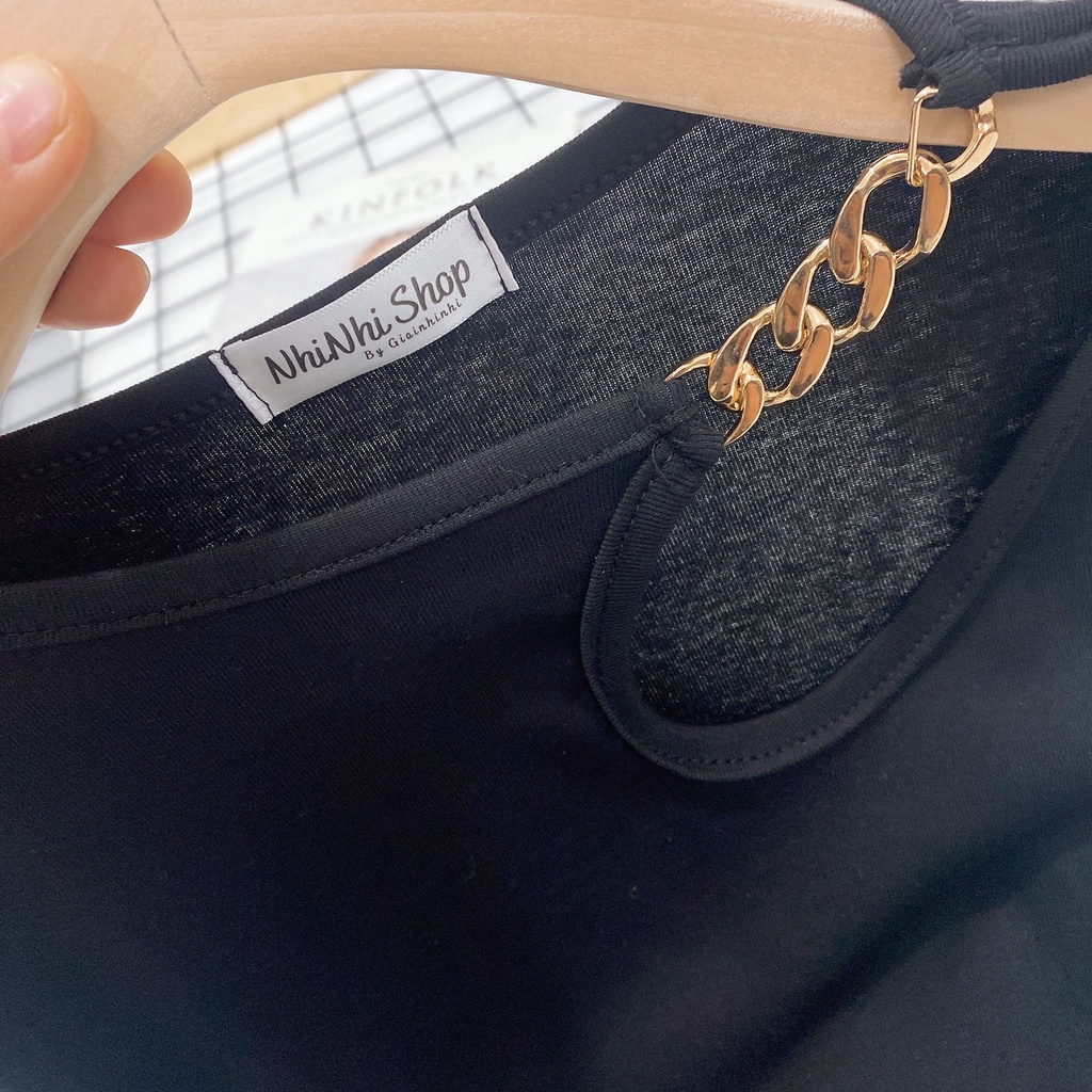 [Mã FAMARAL1 giảm 10K đơn 50K] Áo kiểu khoét vai dây xích, Áo thun dáng ôm ngắn tay co giãn AS5525 - NhiNhi Shop