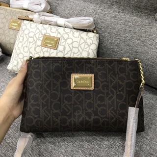 Túi đeo chéo Calvin Klein xuất chuẩn auth